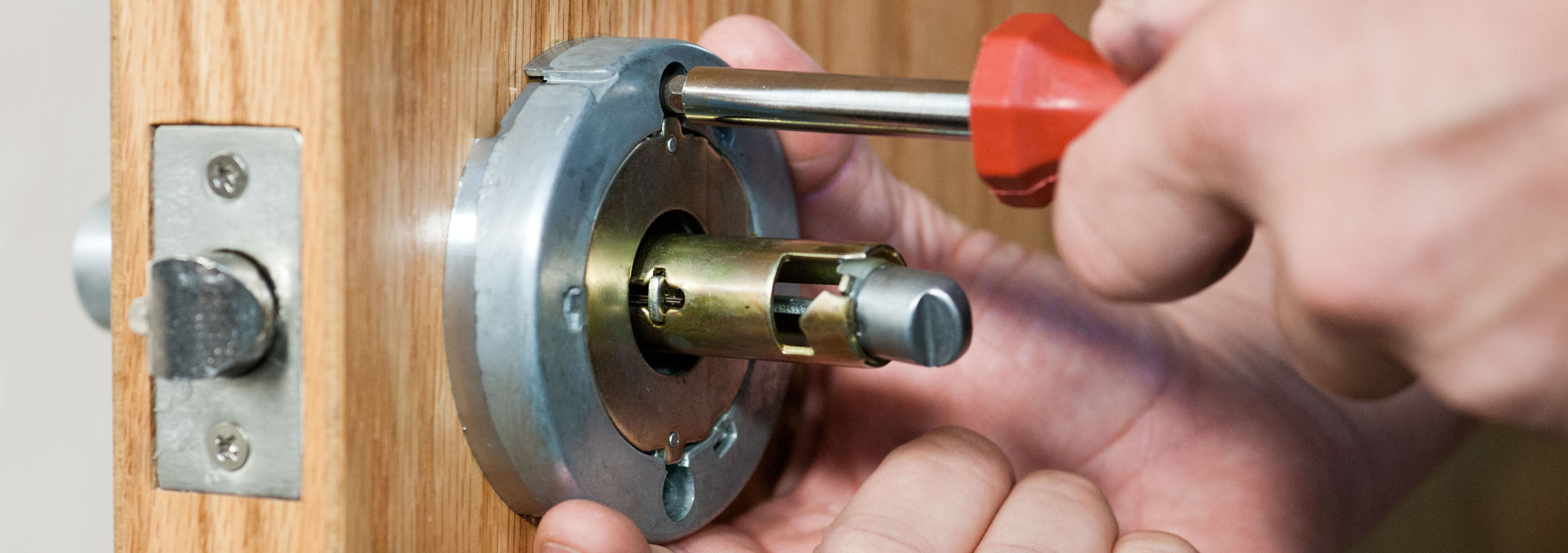 installing lock